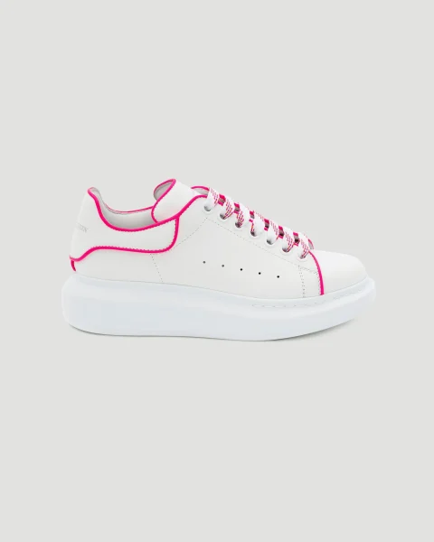 Oversized 'Larry' Sneakers in White