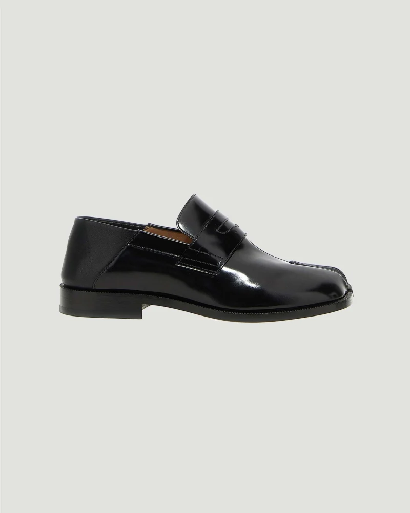 Tabi Slip-on Shoes in Black