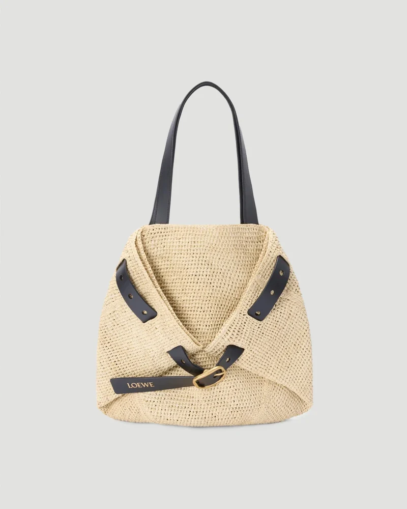 Medium Punch Hole Shopper in Raffia