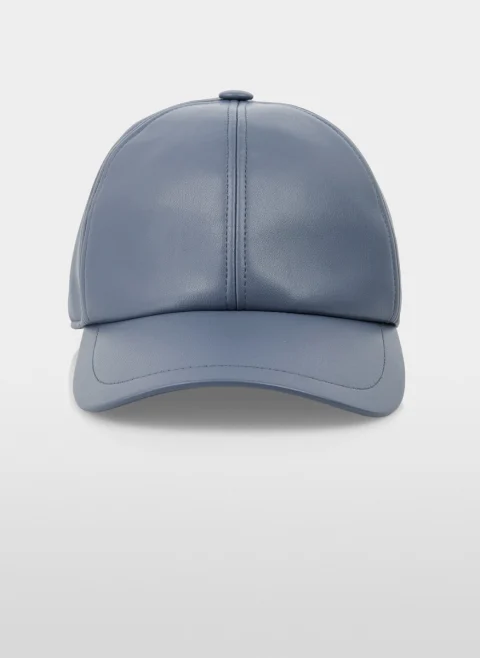 Шапка с кожен ефект Marc Cain Sports — снимка 2