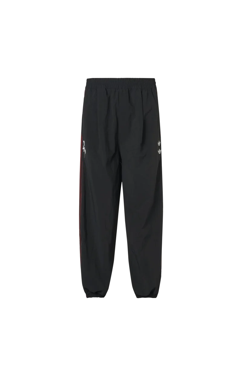 Chavarria Woven Track Pant in Black