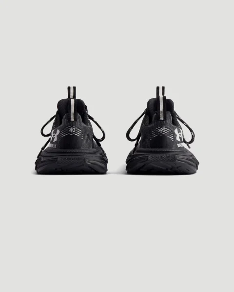 Under Armour® 3XL Knit Sneaker in Black and White — снимка 4