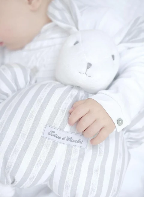 Плюшена играчка 'Augustin the rabbit 1977' Tartine et Chocolat