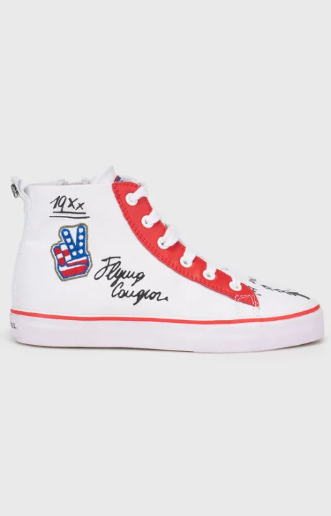 Спортни обувки с контрастни детайли