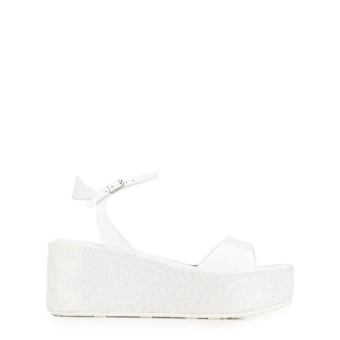 Дамски сандали с платформа Casadei