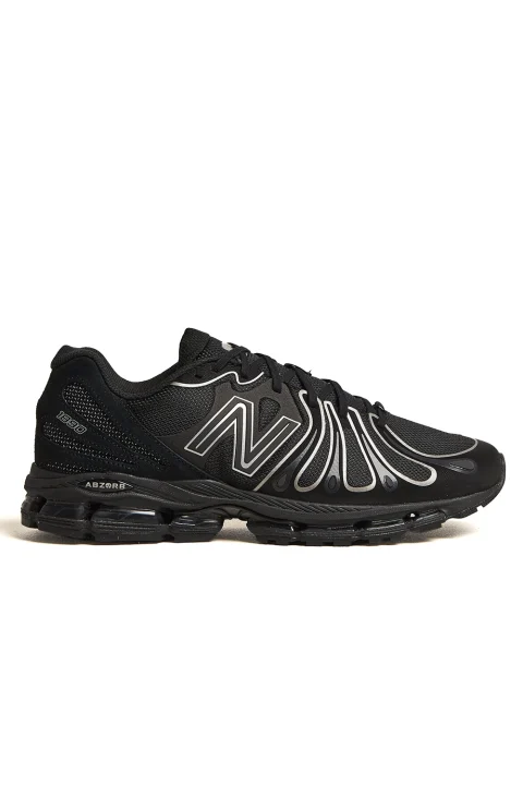 Sneakers U189093H black