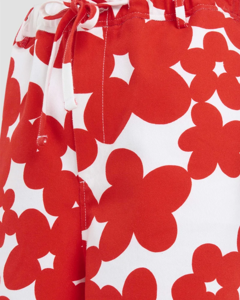 Cotton Bermuda Shorts with Red and White Dillies Print — снимка 3