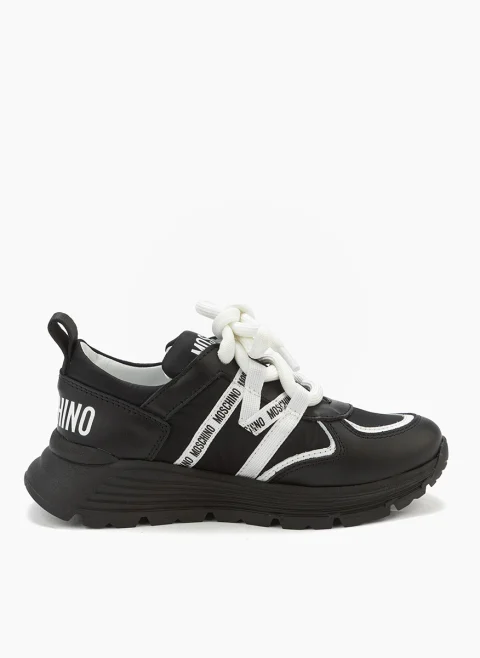 Кецове с контрастни детайли Moschino Kids — снимка 4
