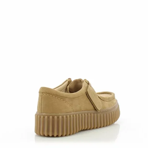 Дамски Ежедневни CLARKS – 26172084 TORHILL BEE LIGHT TAN NUBUCK — снимка 3