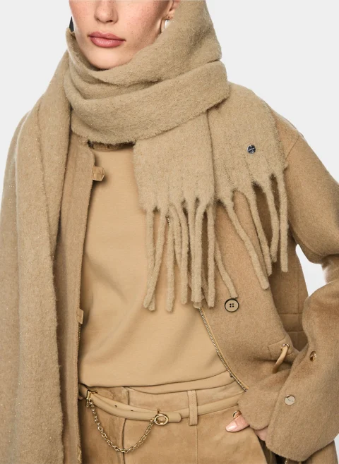Шал с алпака 'Fluffy finish' Marc Cain Collections — снимка 3