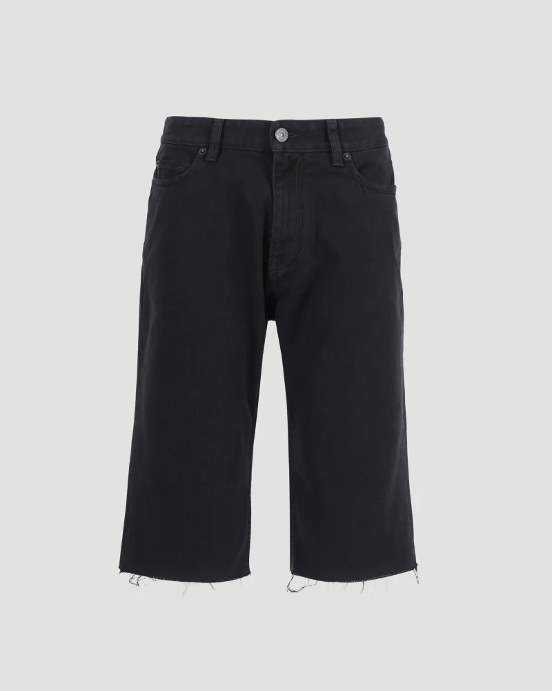 Slim Shorts in Black