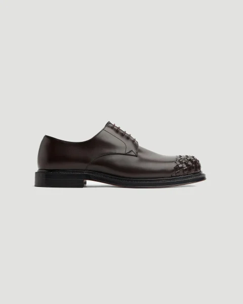 James Lace-Up Shoe in Brown