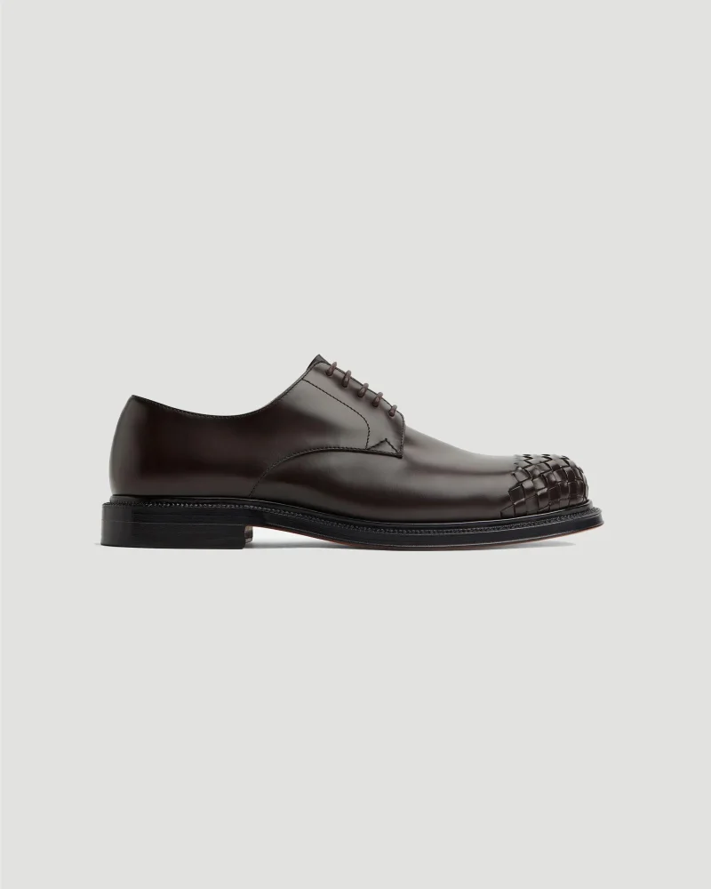 James Lace-Up Shoe in Brown
