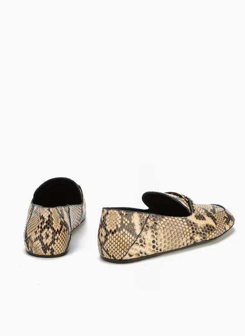 Мокасини с метален детайл Ferragamo — снимка 3