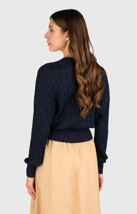 Жилетка с V-образно деколте и копчета — снимка 3