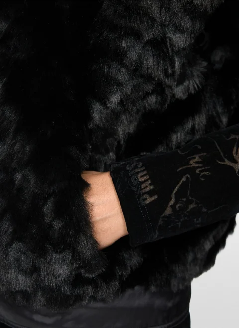 Елек с качулка 'Faux fur' Marc Cain Additions — снимка 6