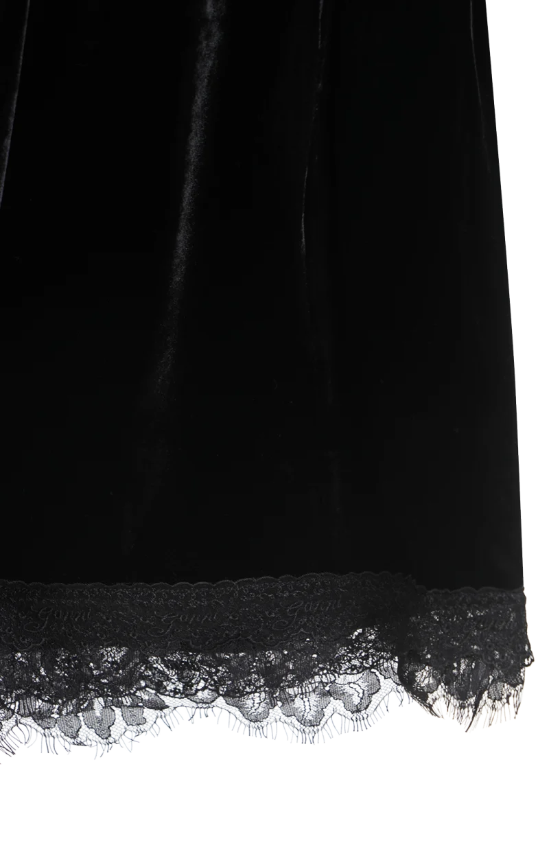 Lace-Trim Velvet Shorts in Black — снимка 2