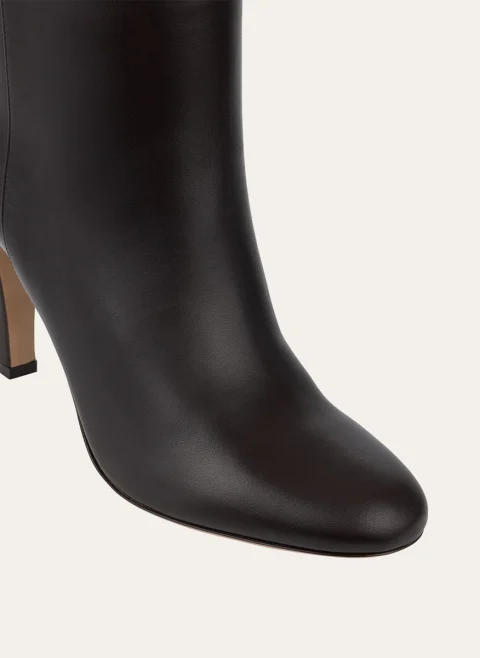 Високи кожени ботуши на ток Ferragamo — снимка 6