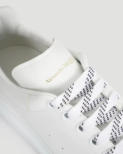 Larry Oversized Sneaker in White — снимка 4
