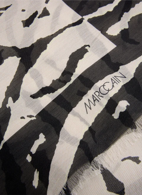 Шал с коприна Marc Cain Sports — снимка 2