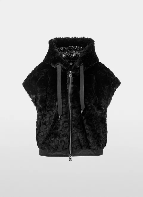 Елек с качулка 'Faux fur' Marc Cain Additions — снимка 7