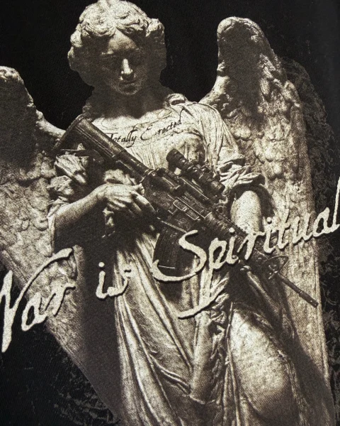 Черна овърсайз тениска War is Spiritual F — снимка 3