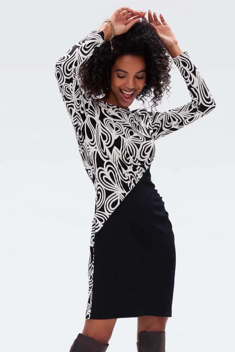 Рокля Malena DVFDL3R024HOGBK heart ocean giant/black — снимка 2